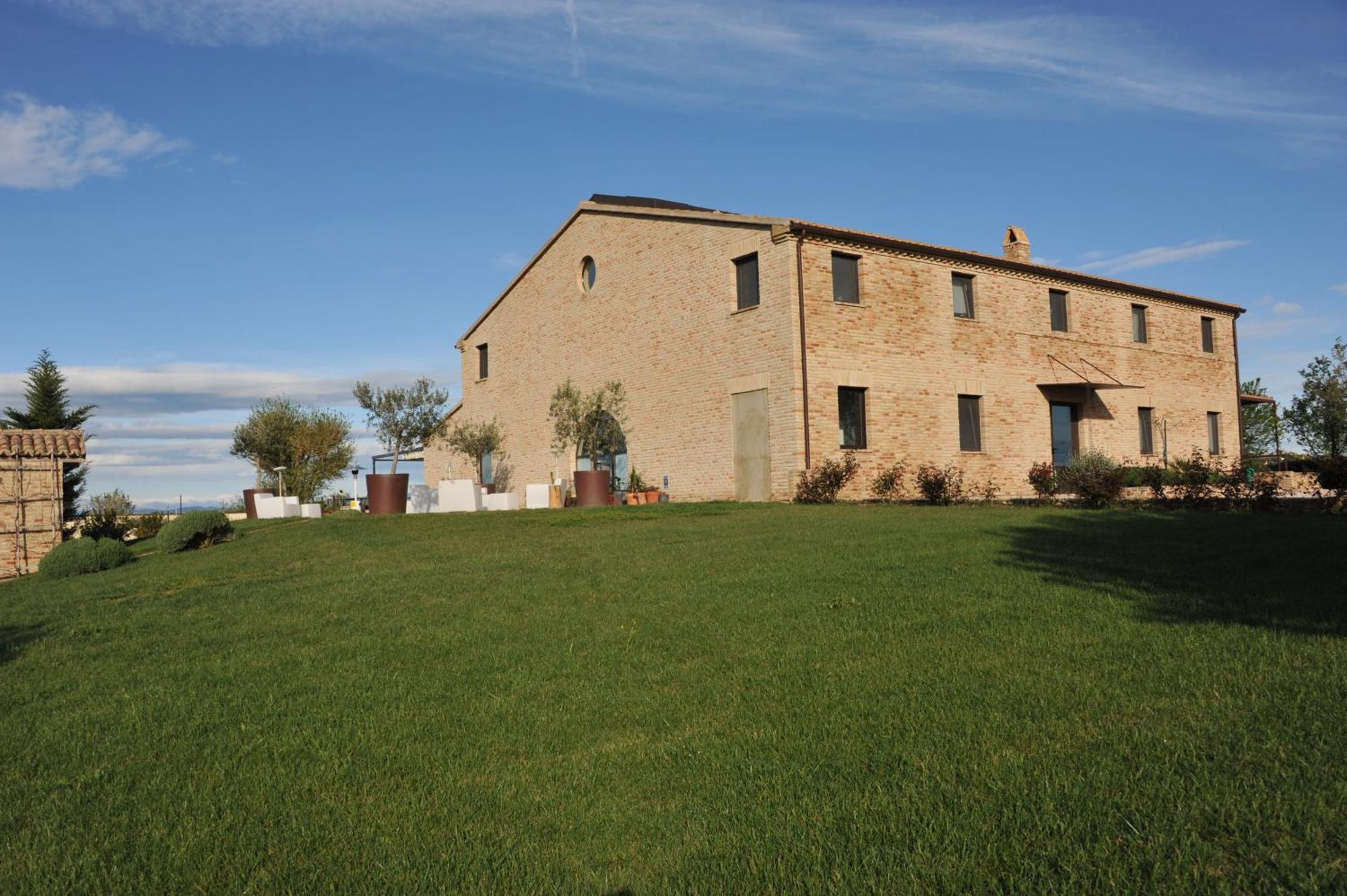 Solea Albergo Di Campagna Trecastelli Zewnętrze zdjęcie